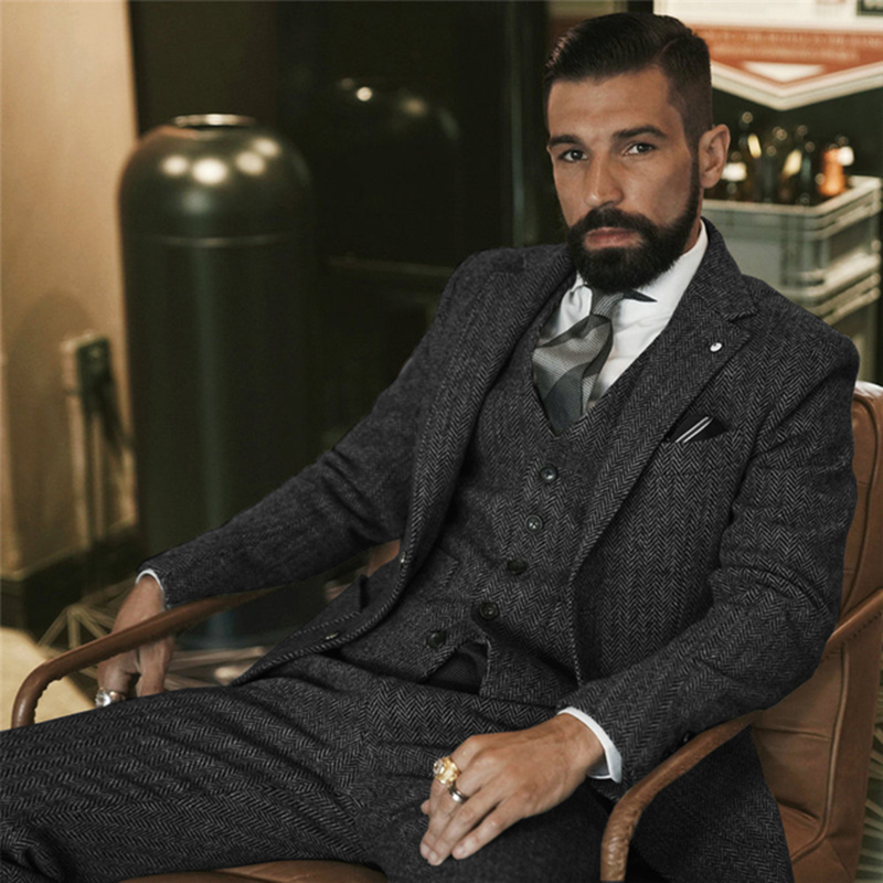Szary wełniany tweedowy garnit – Men Grooming Outfit recenzja i cena