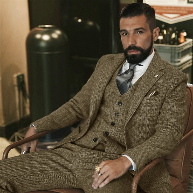 Szary wełniany tweedowy garnit – Men Grooming Outfit recenzja i cena